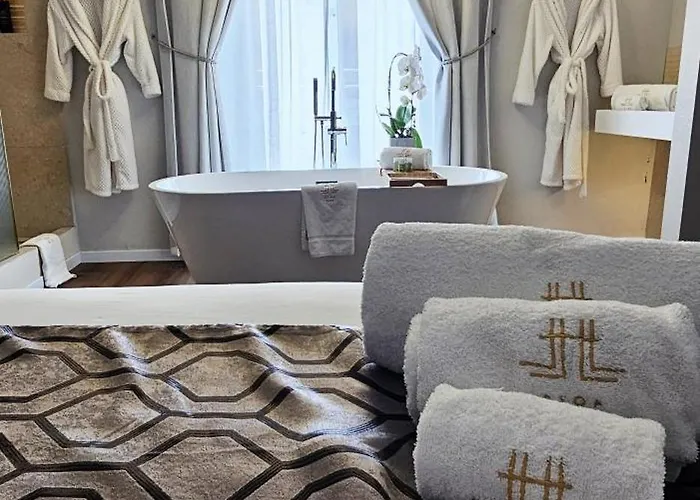 Stoa Boutique Отель *