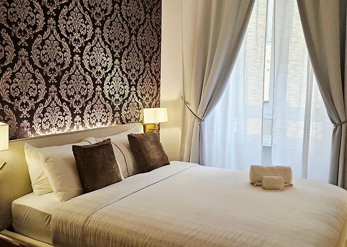 Отель Stoa Boutique