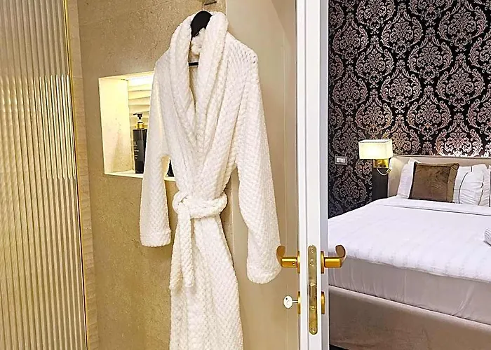 Stoa Boutique Рим