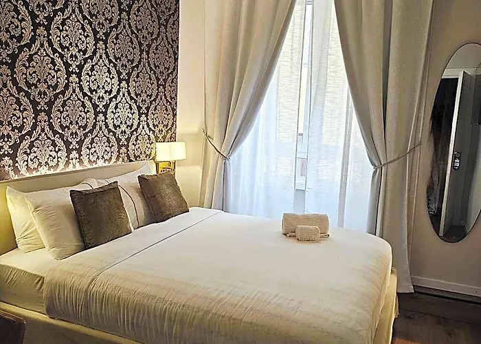 Stoa Boutique