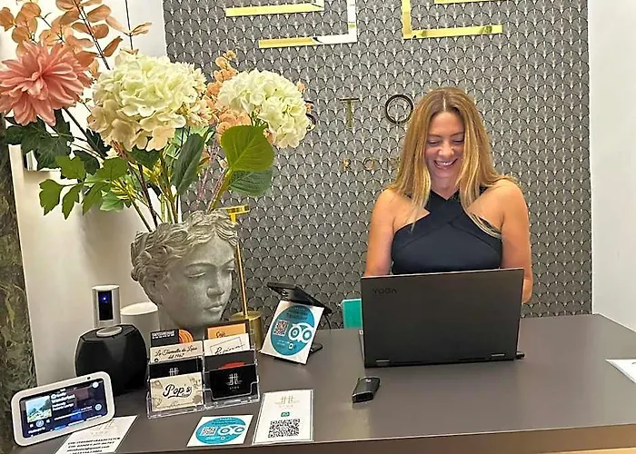 Stoa Boutique Отель