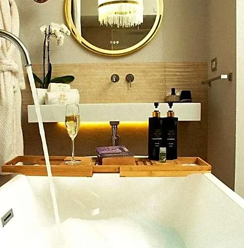 Отель Stoa Boutique *